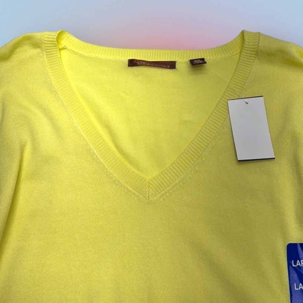 525 AMERICAN Women’s Large Yellow Lightweight V Neck Sweater